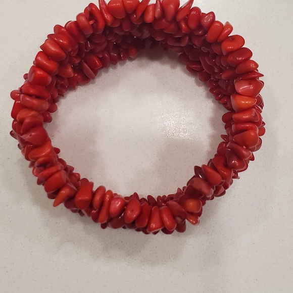 Authentic red coral multi strand bracelet - Picture 2 of 2